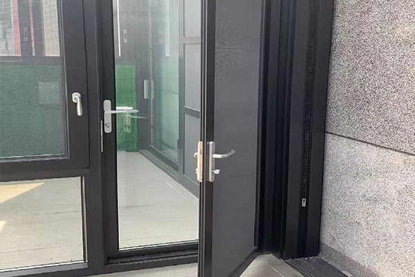 Zer dira aluminiozko leihoak eta ateak?